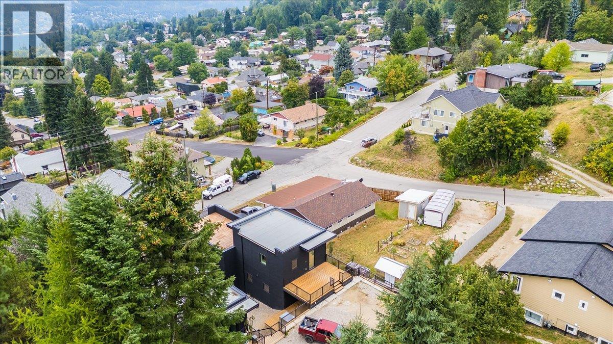 C-620 Richards Street, Nelson