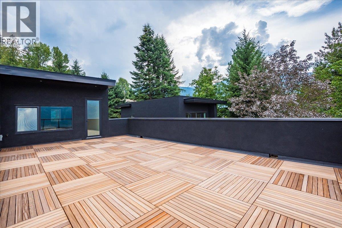 C-620 Richards Street, Nelson