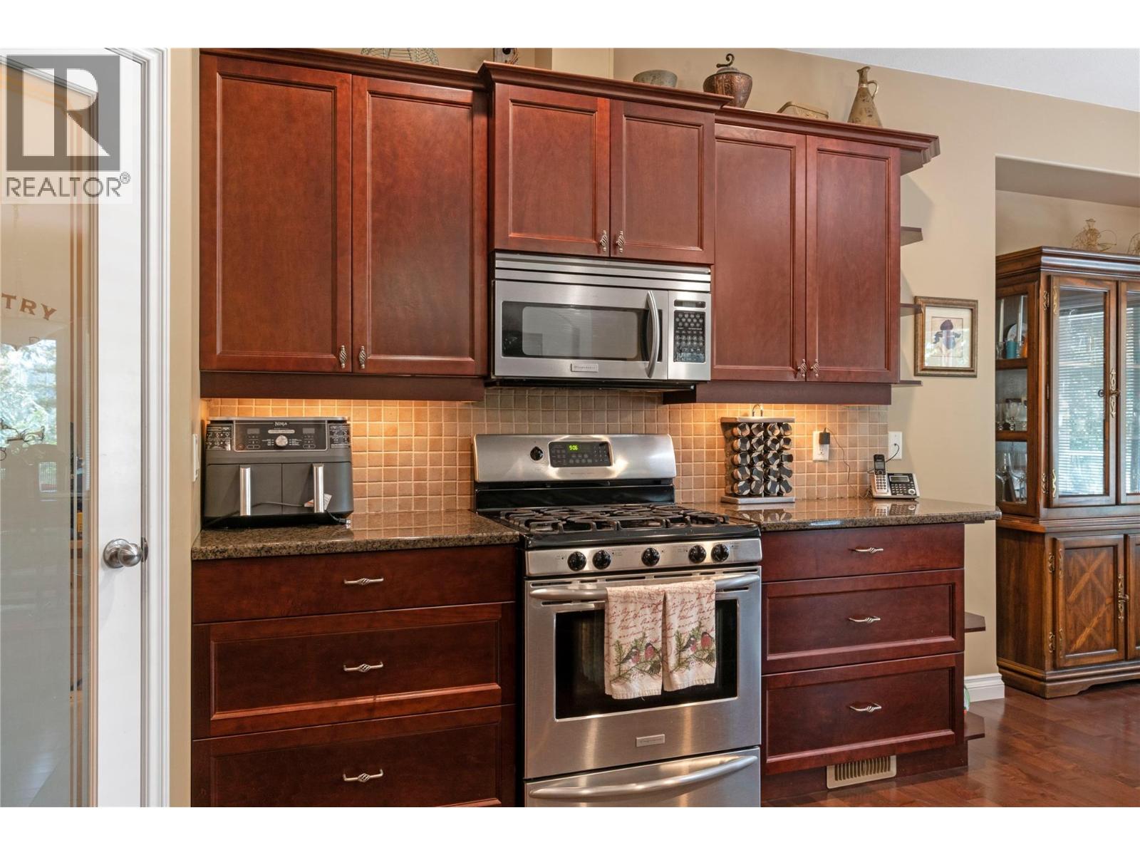 2743 Golf Course Drive, Blind Bay