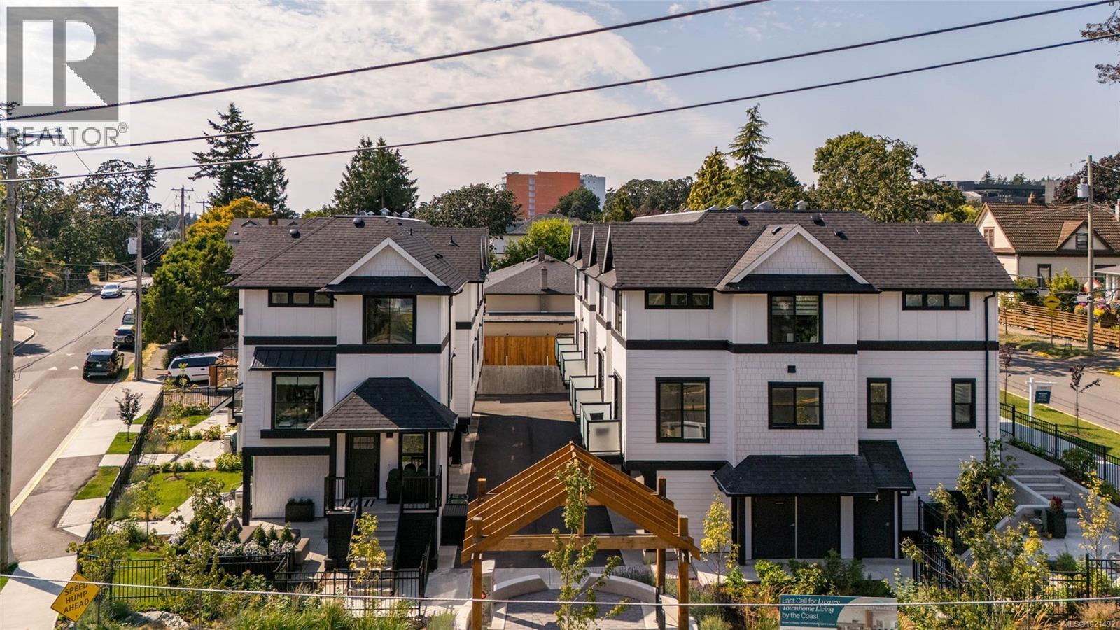 6 820 Dunsmuir Rd, Esquimalt