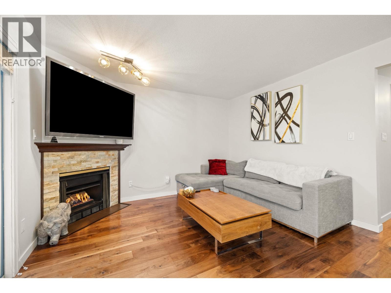 187 WARRICK STREET, Coquitlam