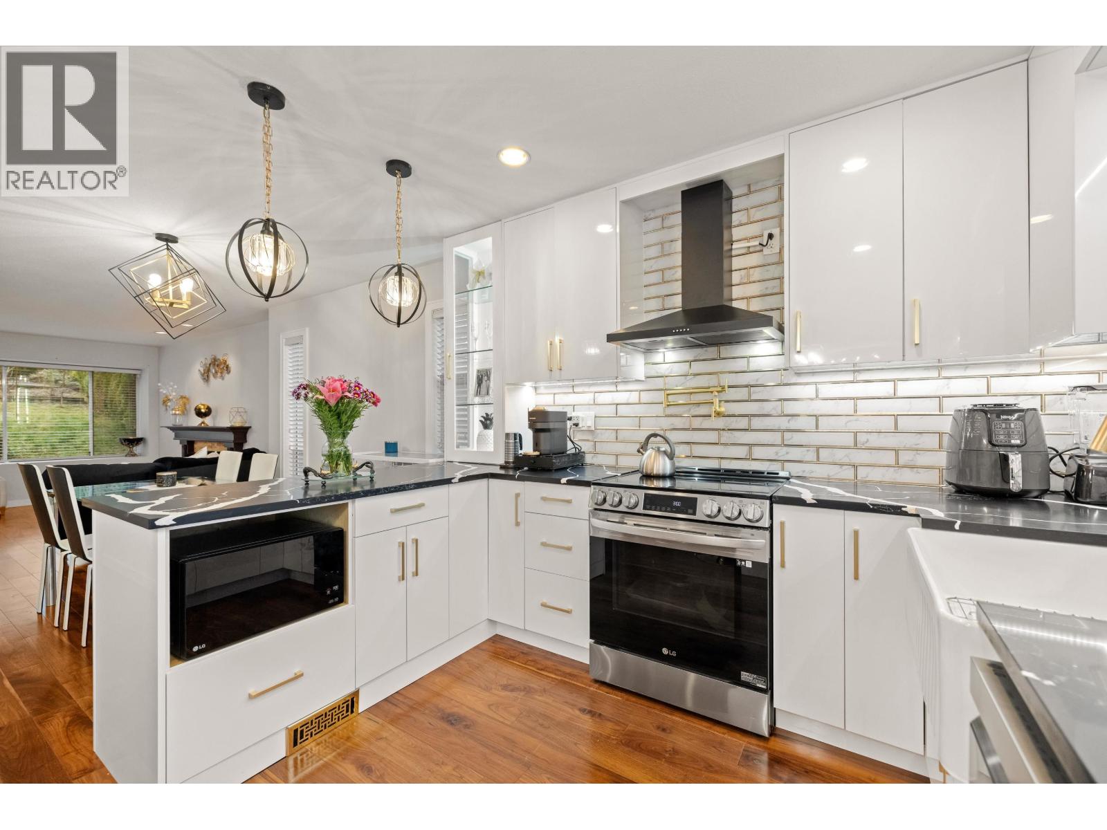 187 WARRICK STREET, Coquitlam