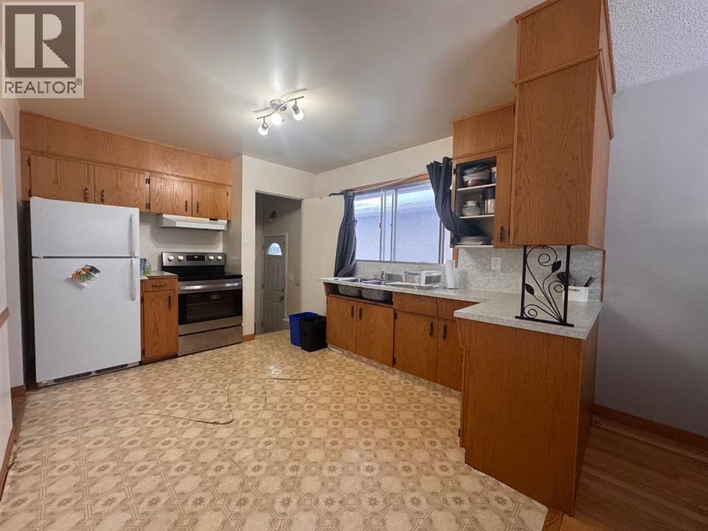 Single Family House Bungalow for Sale in   Street SE Southview Calgary 