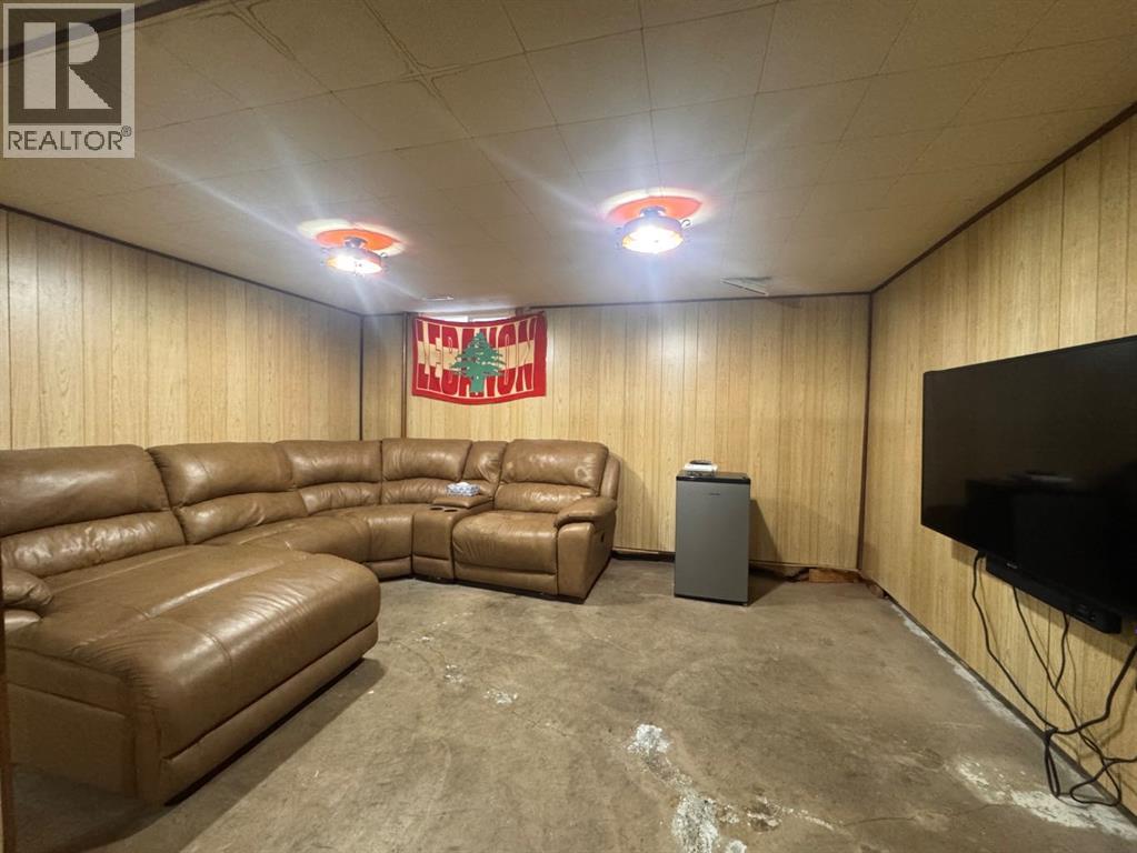 Single Family House Bungalow for Sale in   Street SE Southview Calgary 