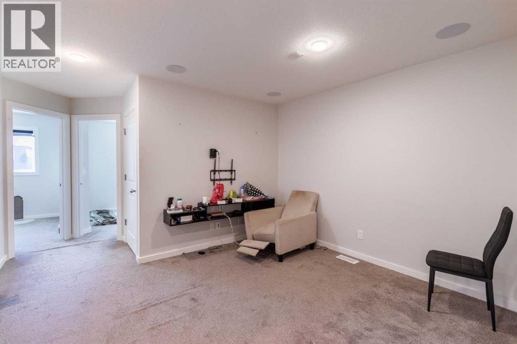 Single Family House for Sale in  Savanna Link NE Saddle Ridge Calgary 