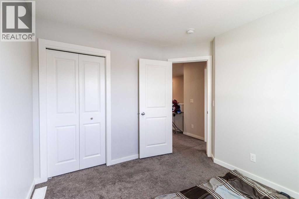 Single Family House for Sale in  Savanna Link NE Saddle Ridge Calgary 