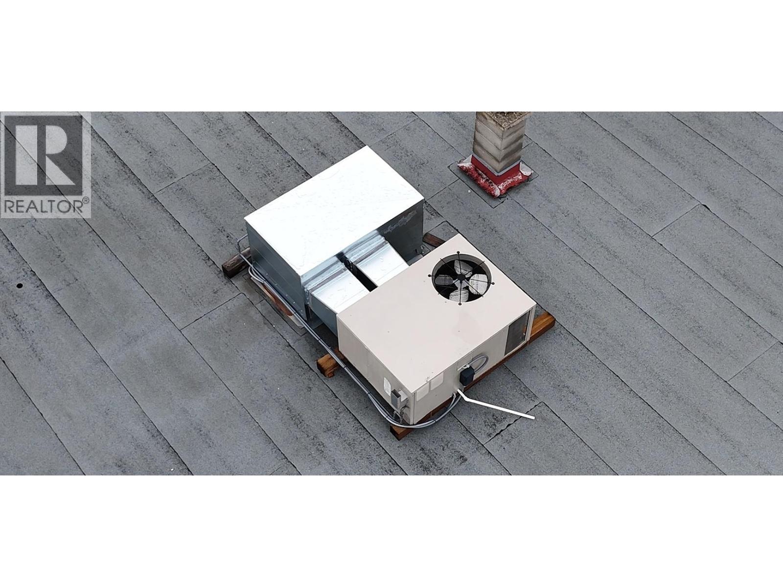  7214 97th Street, Osoyoos