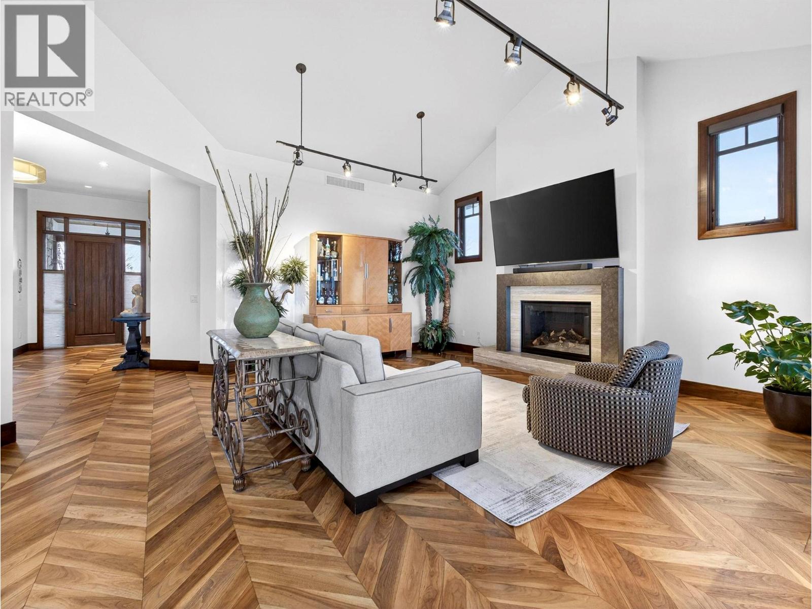  132 Sky Court, Kelowna