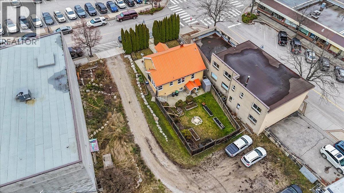  214 11th Avenue, Castlegar