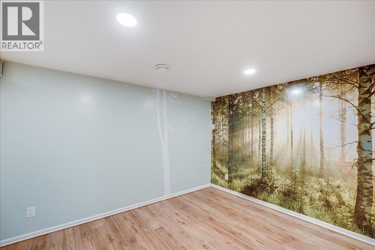  214 11th Avenue, Castlegar