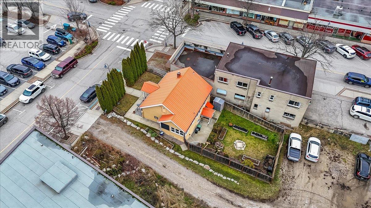  214 11th Avenue, Castlegar