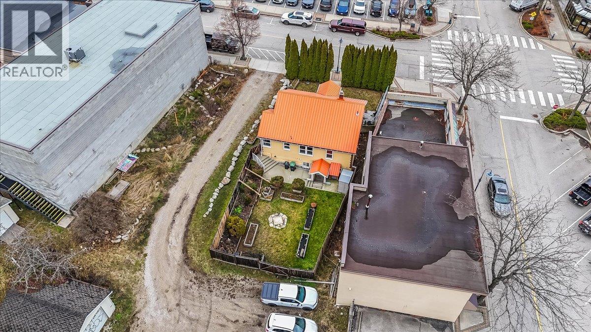  214 11th Avenue, Castlegar