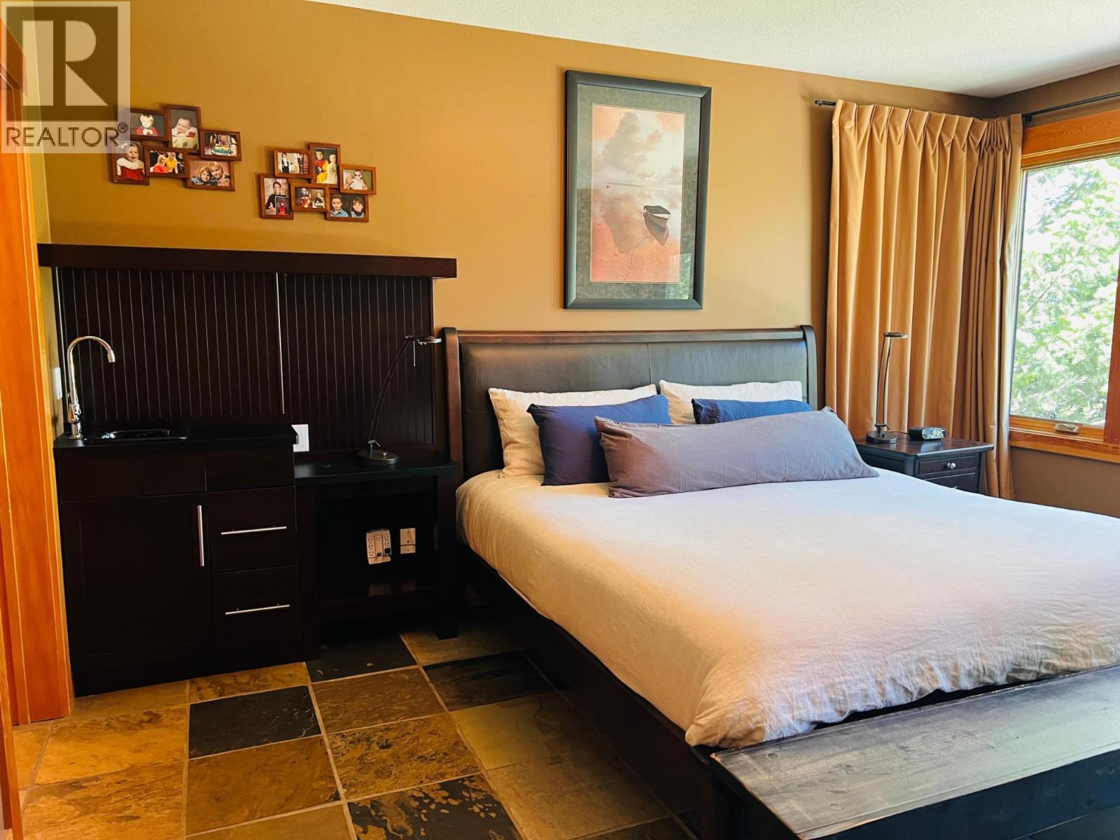 2557 LEDGEROCK Ridge, Invermere