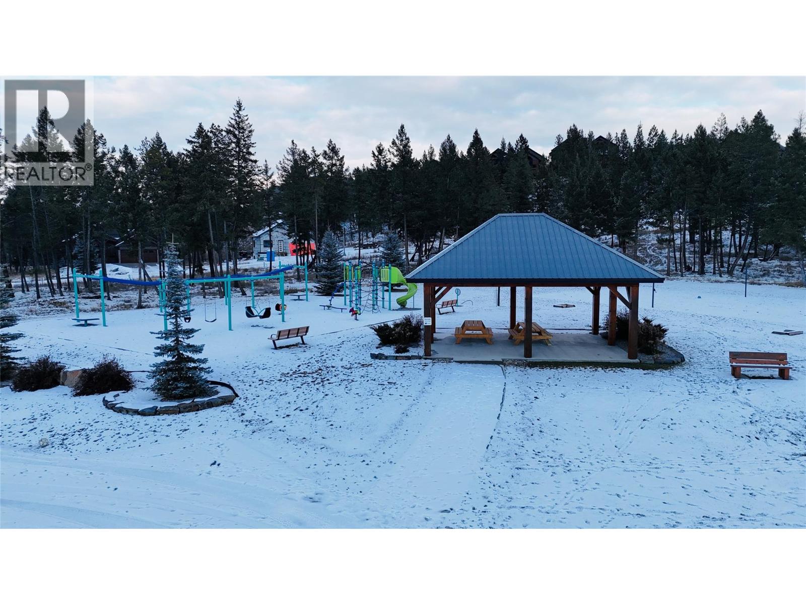 2557 LEDGEROCK Ridge, Invermere