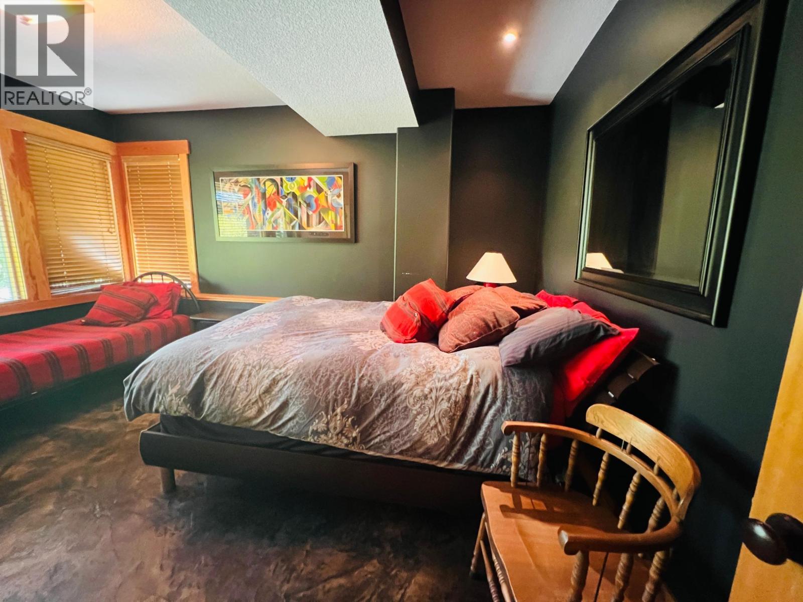 2557 LEDGEROCK Ridge, Invermere