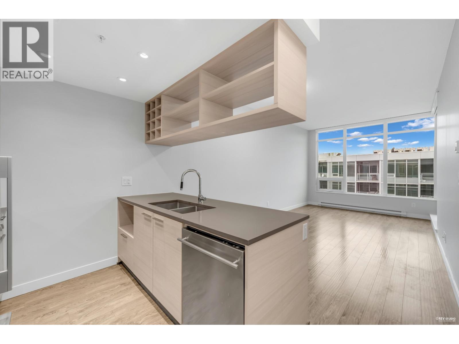 #1813-6188 NO. 3 Road, Richmond