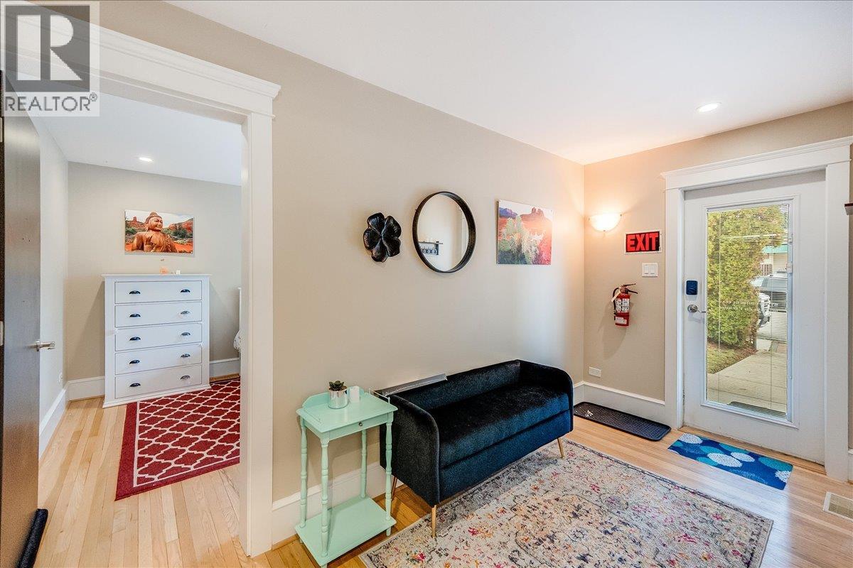 214 11th Avenue, Castlegar