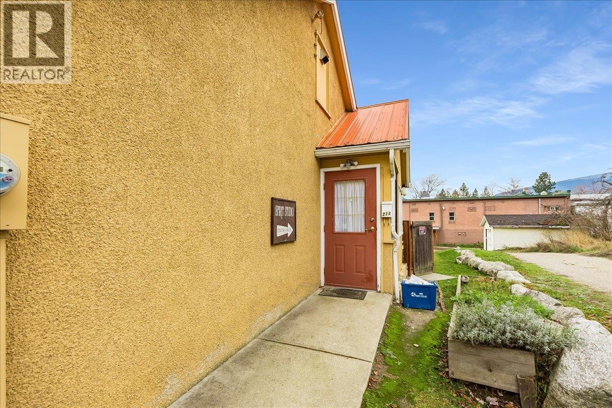 214 11th Avenue, Castlegar