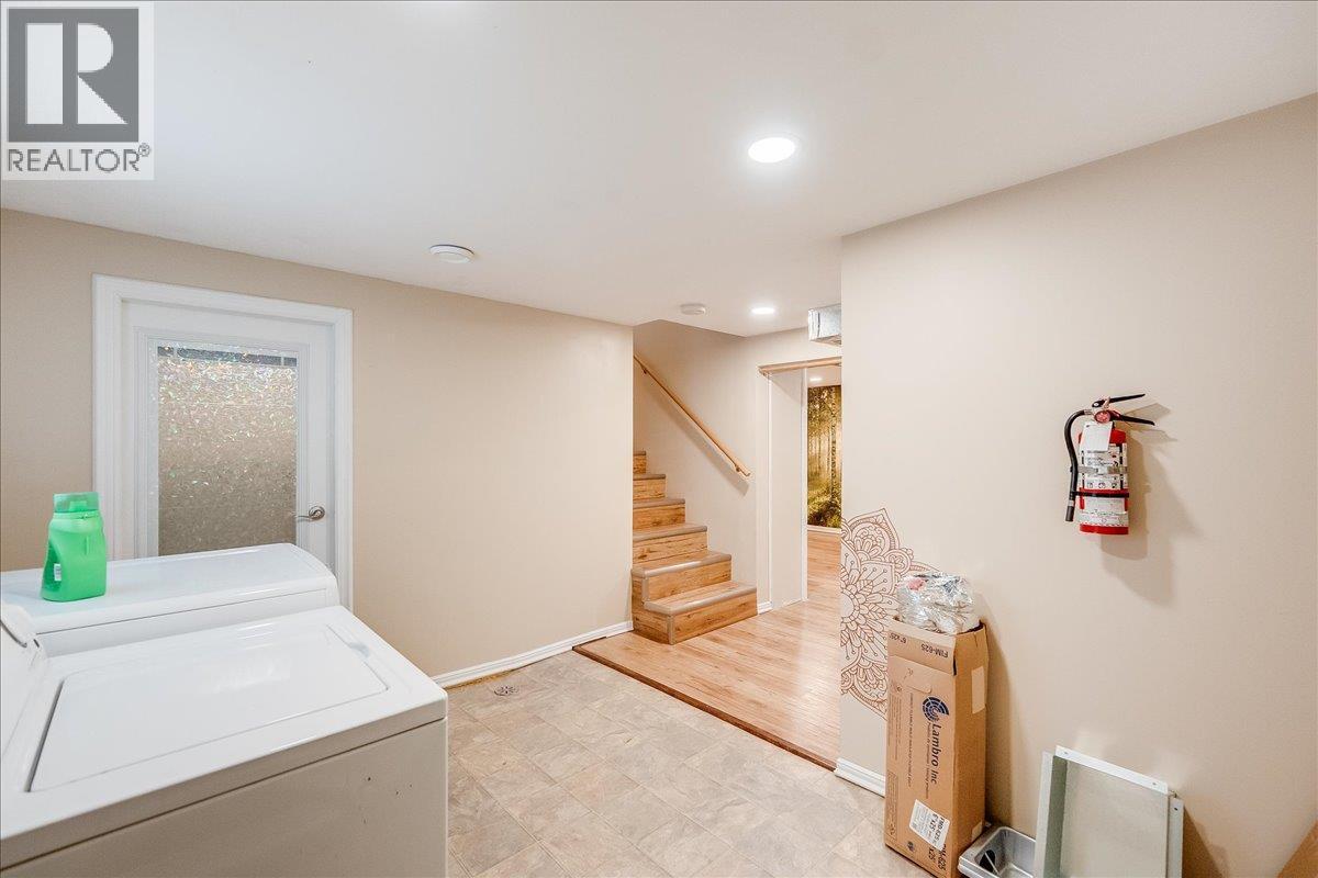 214 11th Avenue, Castlegar