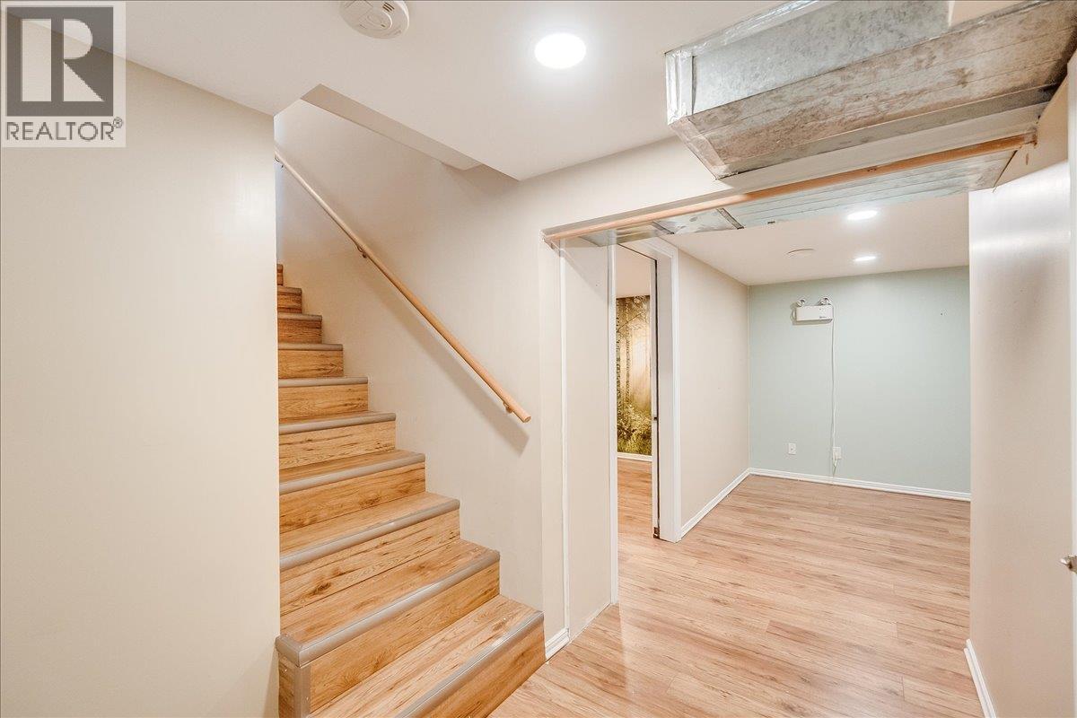 214 11th Avenue, Castlegar