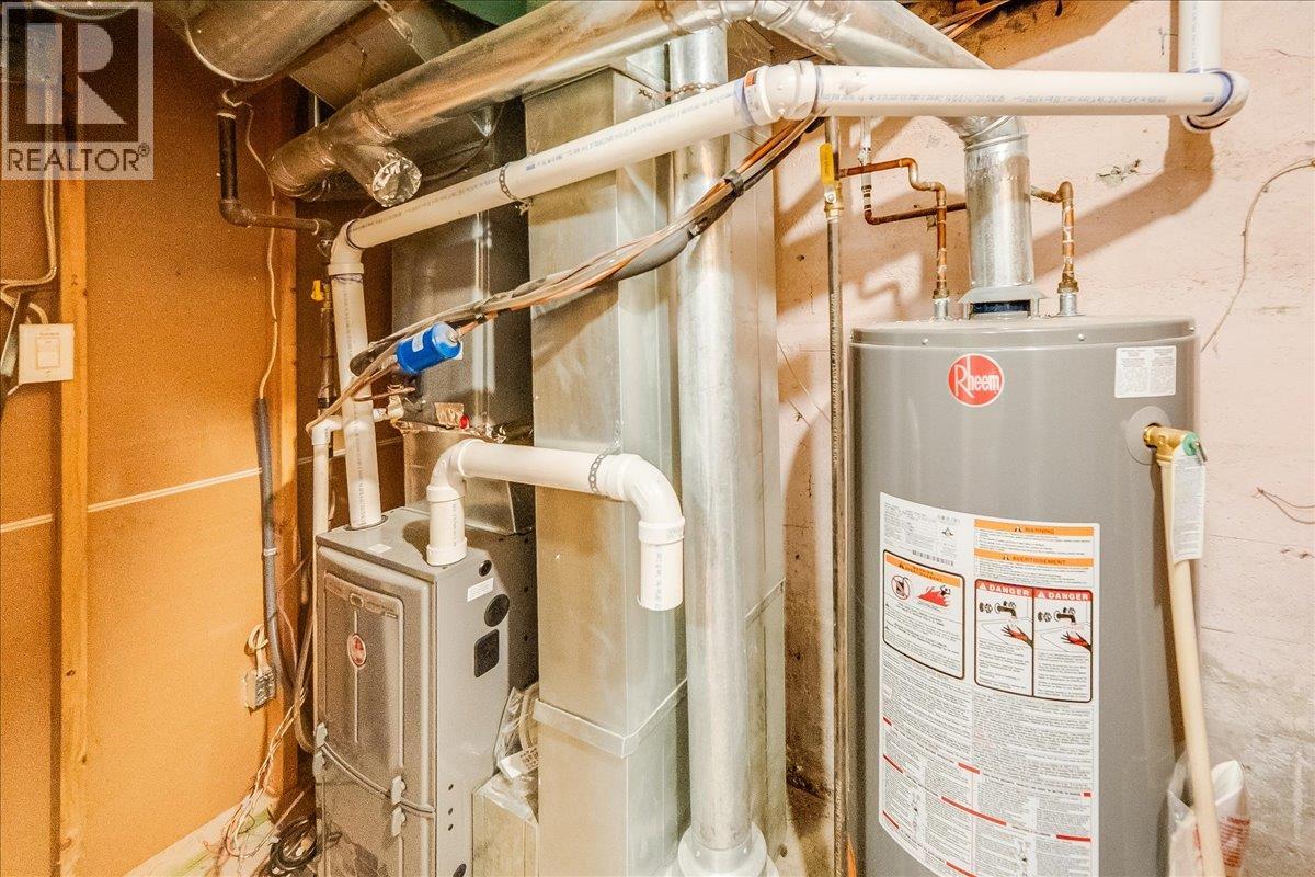 214 11th Avenue, Castlegar