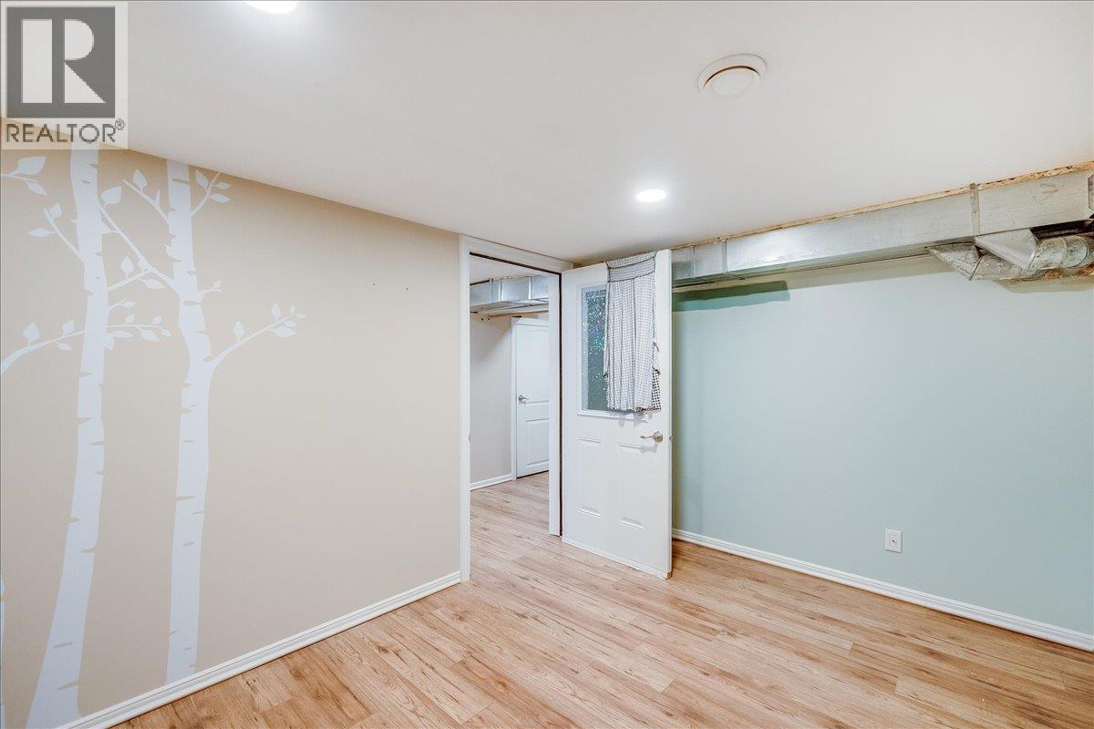 214 11th Avenue, Castlegar