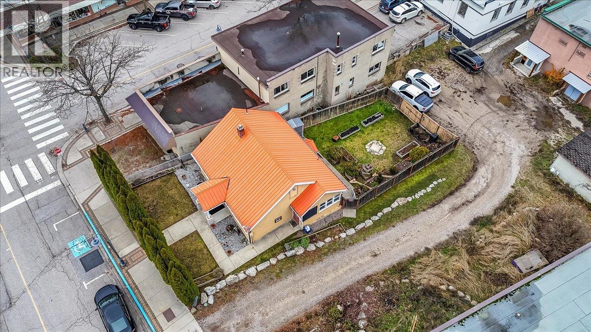 214 11th Avenue, Castlegar