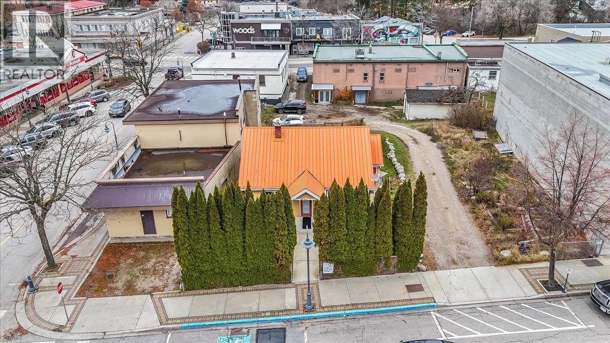 214 11th Avenue, Castlegar