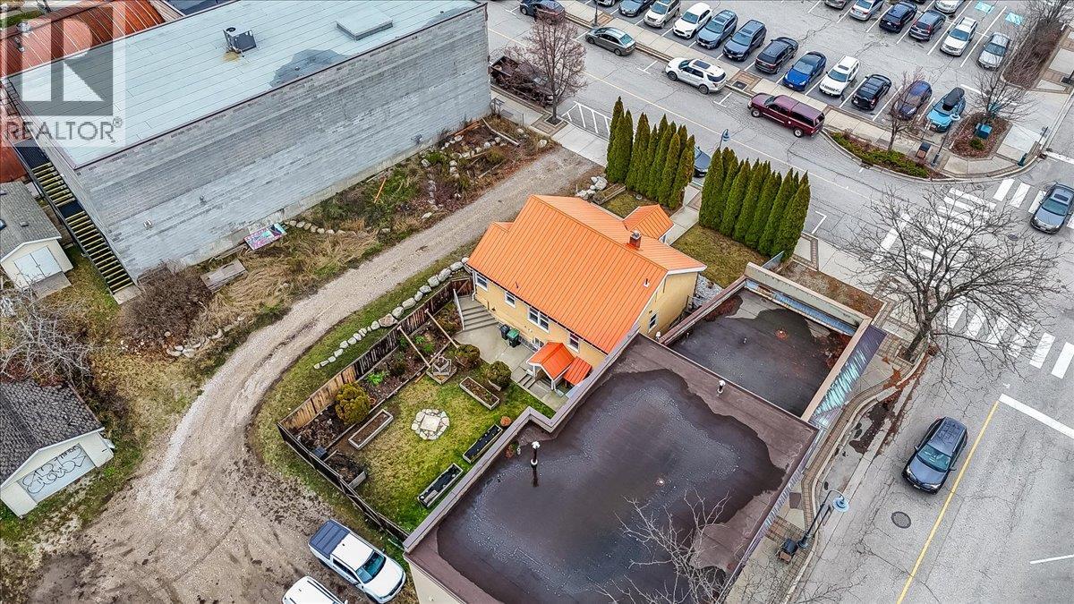 214 11th Avenue, Castlegar