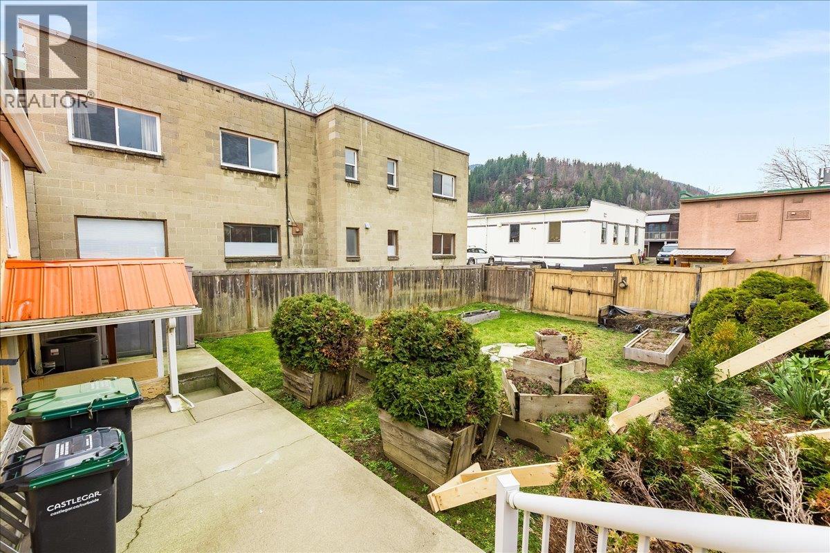 214 11th Avenue, Castlegar