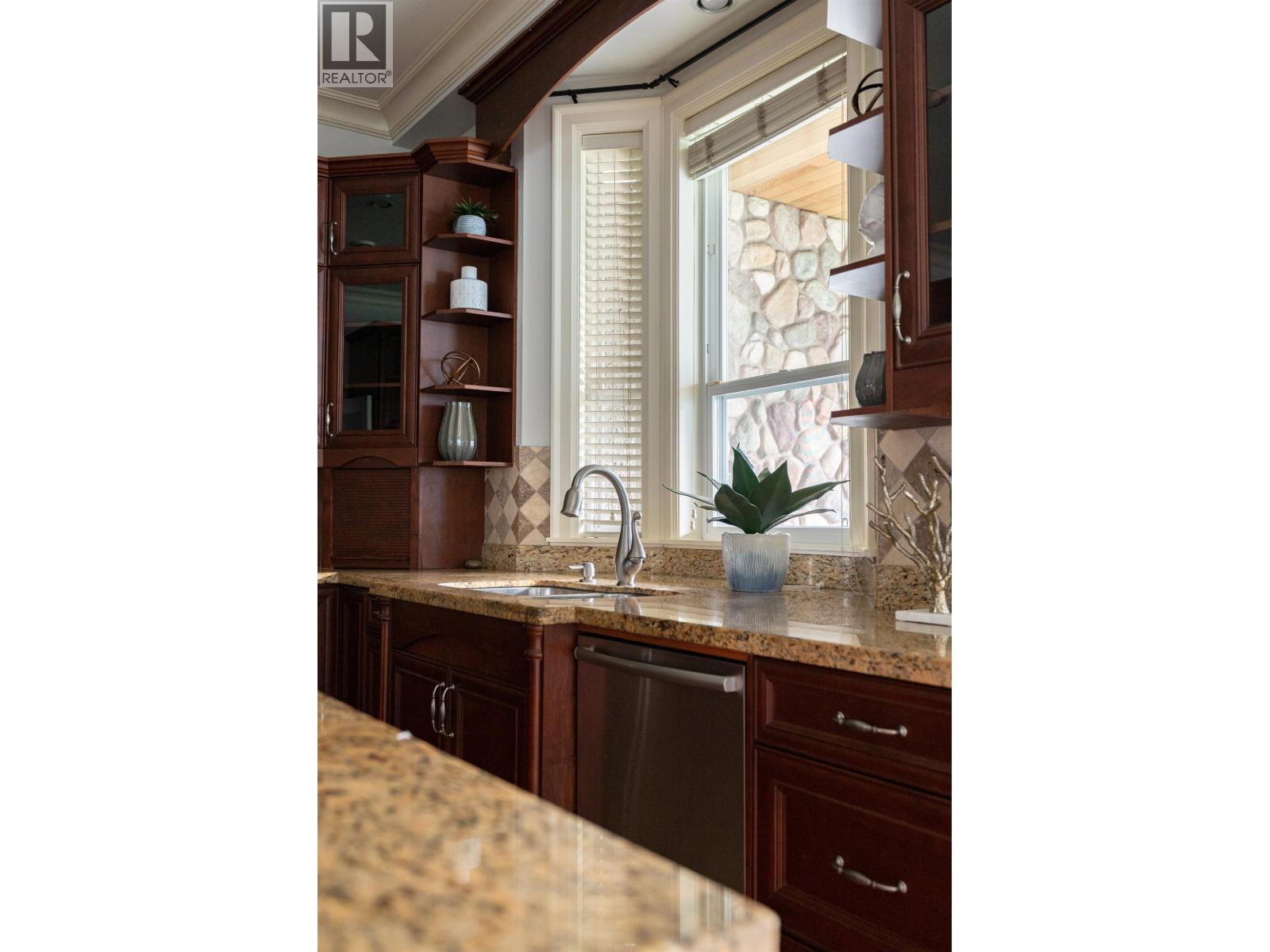 8120 PIGOTT Road, Richmond