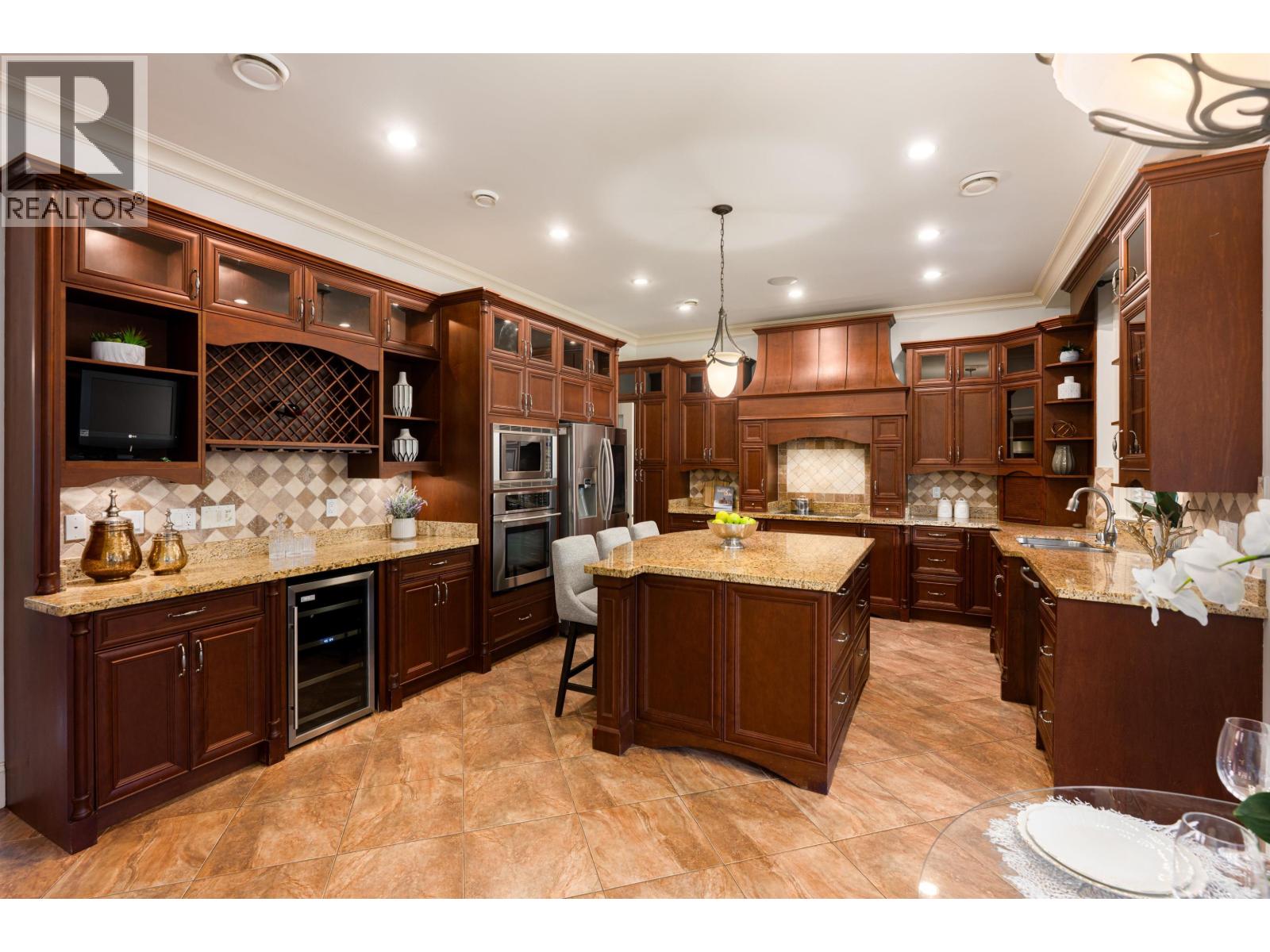 8120 PIGOTT Road, Richmond