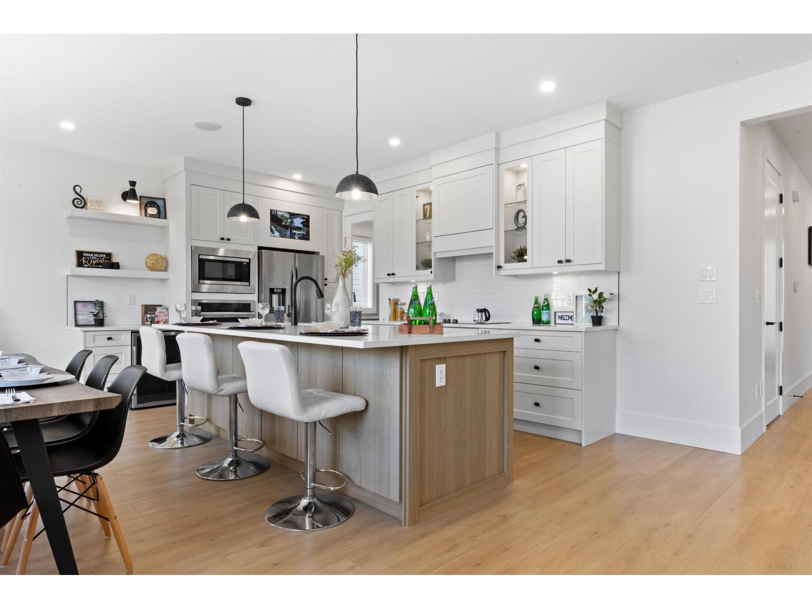 7143 ELWOOD DRIVE, Sardis West Vedder, Chilliwack