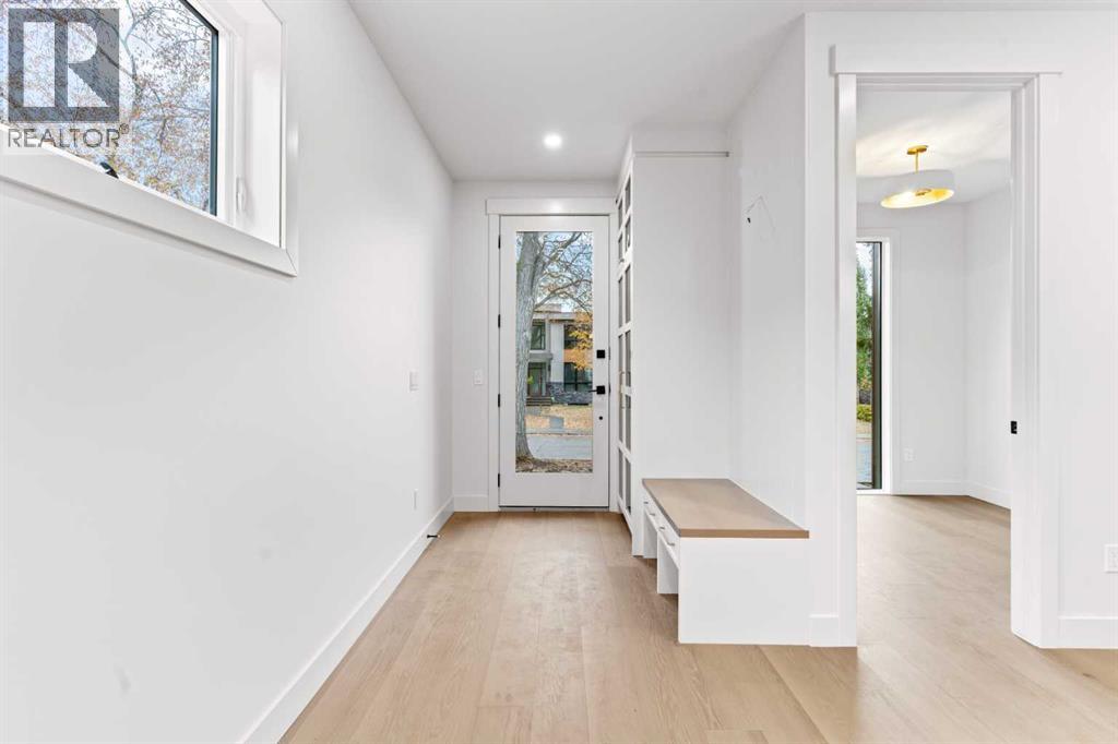 Single Family House for Sale in  A Street SW Richmond Calgary 