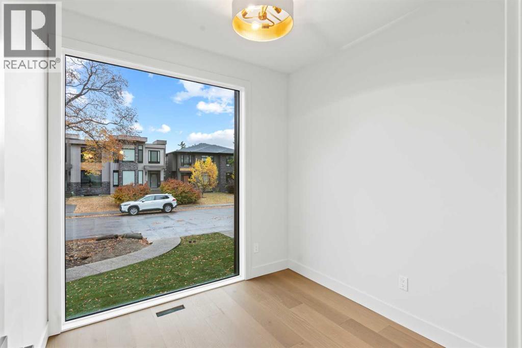 Single Family House for Sale in  A Street SW Richmond Calgary 