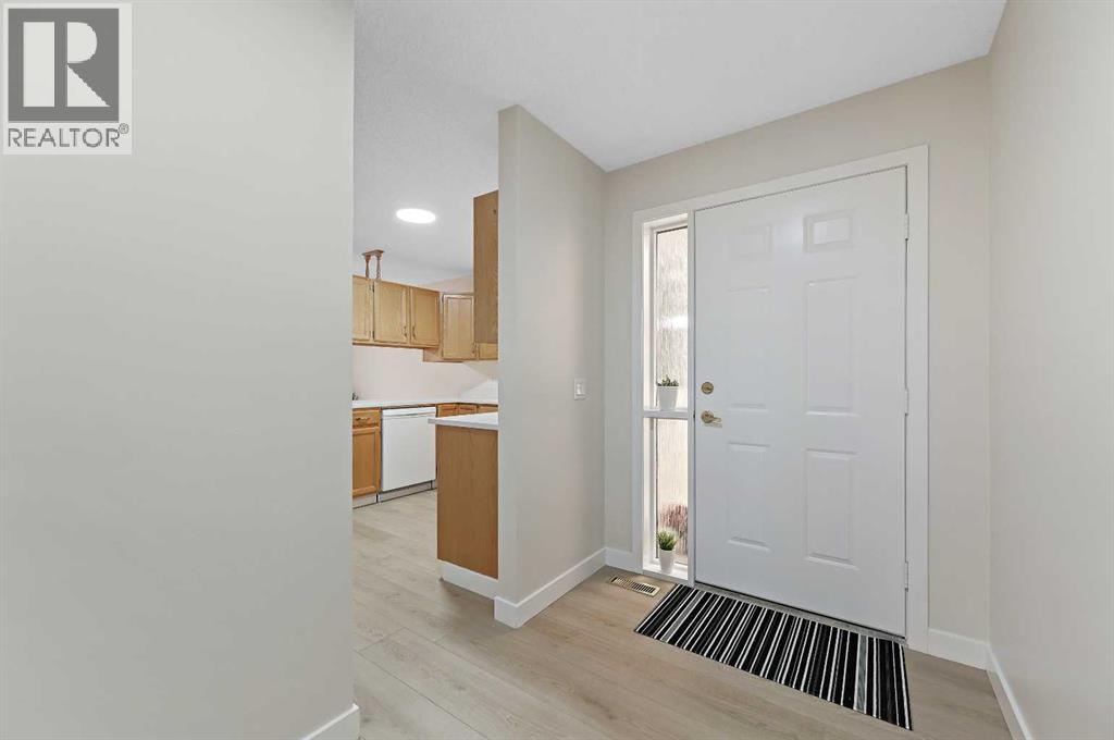 Single Family House Bungalow for Sale in  Sandarac Circle NW Sandstone Valley Calgary 