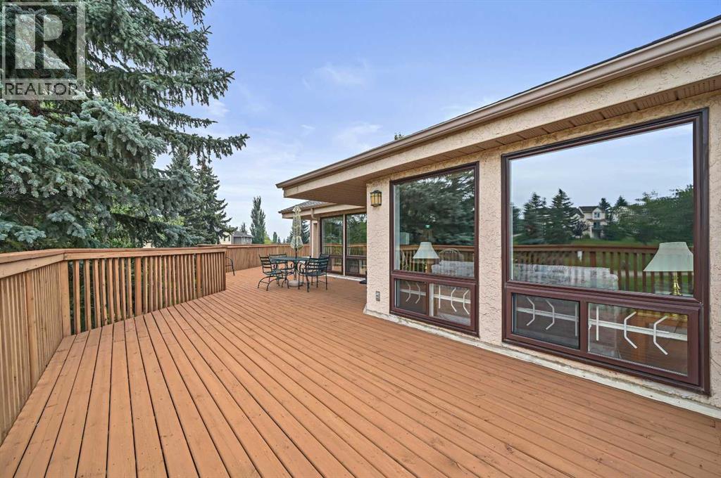 Single Family House Bungalow for Sale in  Sandarac Circle NW Sandstone Valley Calgary 