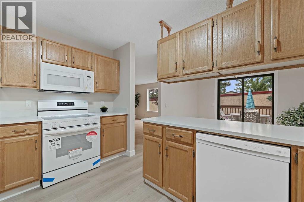 Single Family House Bungalow for Sale in  Sandarac Circle NW Sandstone Valley Calgary 