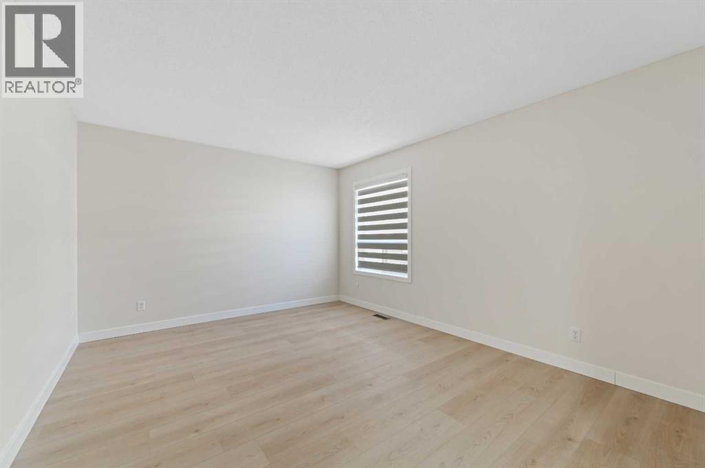 Single Family House Bungalow for Sale in  Sandarac Circle NW Sandstone Valley Calgary 