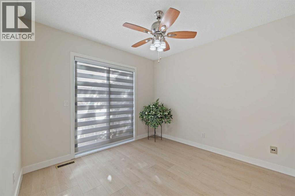 Single Family House Bungalow for Sale in  Sandarac Circle NW Sandstone Valley Calgary 