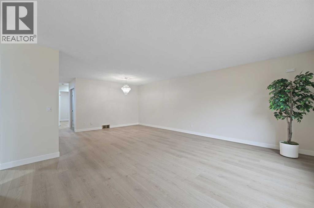 Single Family House Bungalow for Sale in  Sandarac Circle NW Sandstone Valley Calgary 