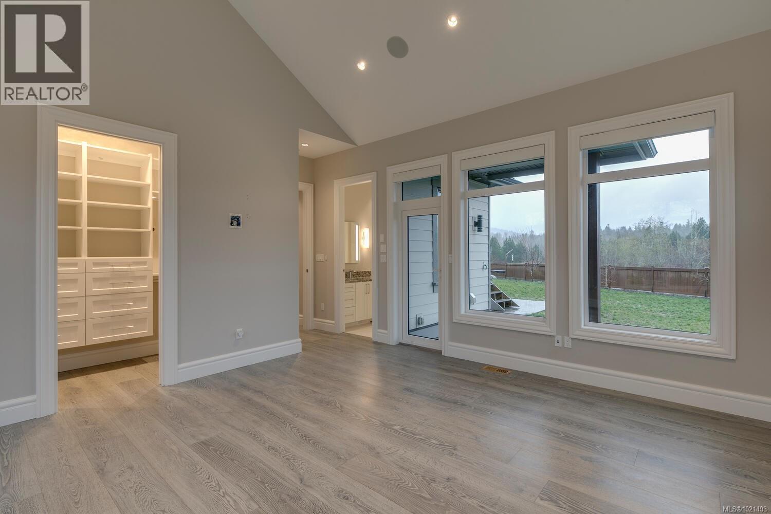 776 Hirst Ave, Parksville