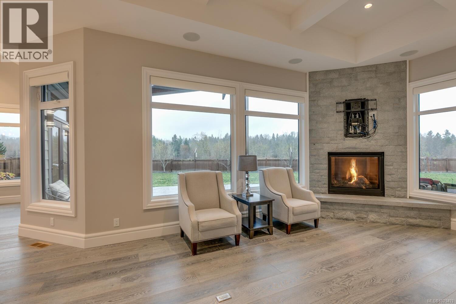 776 Hirst Ave, Parksville