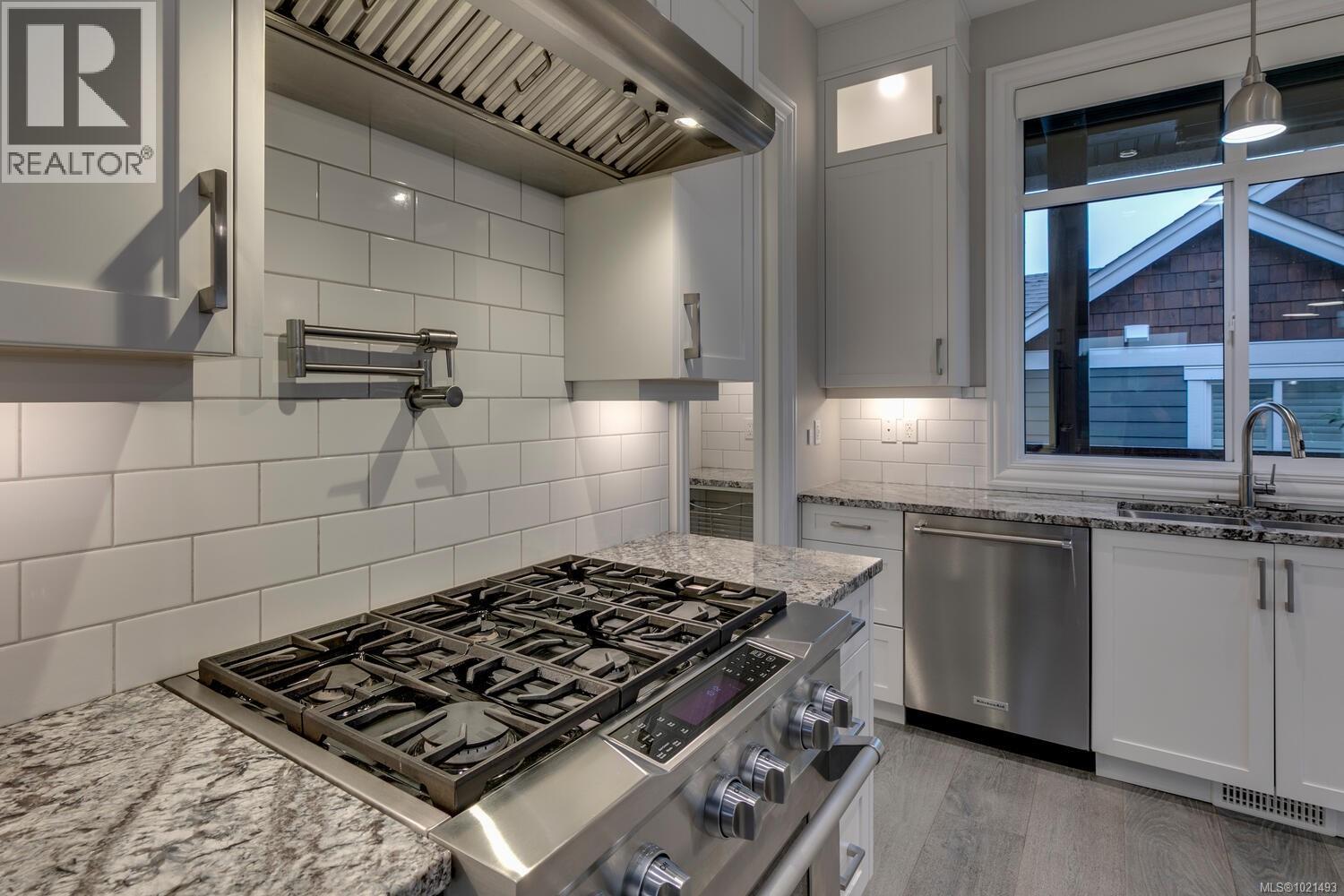 776 Hirst Ave - 18