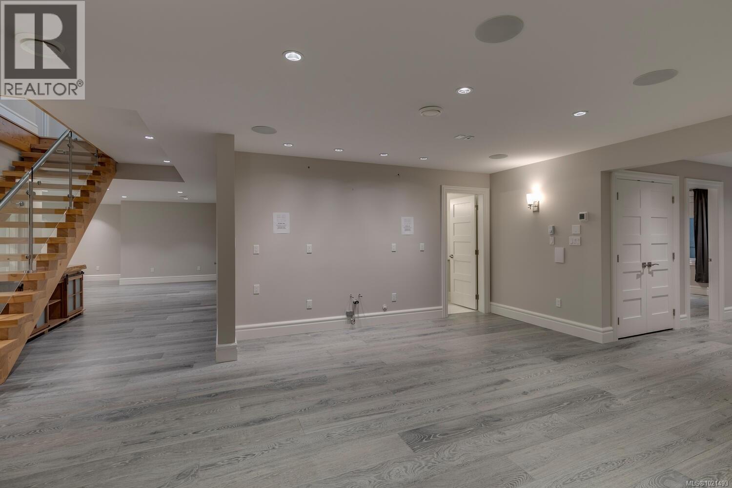 776 Hirst Ave, Parksville