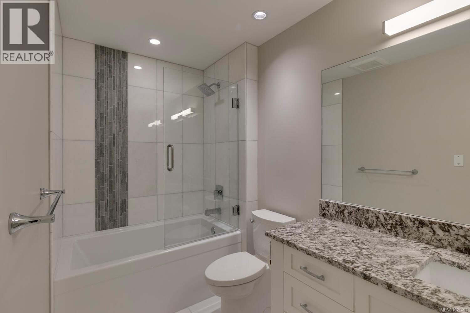 776 Hirst Ave, Parksville