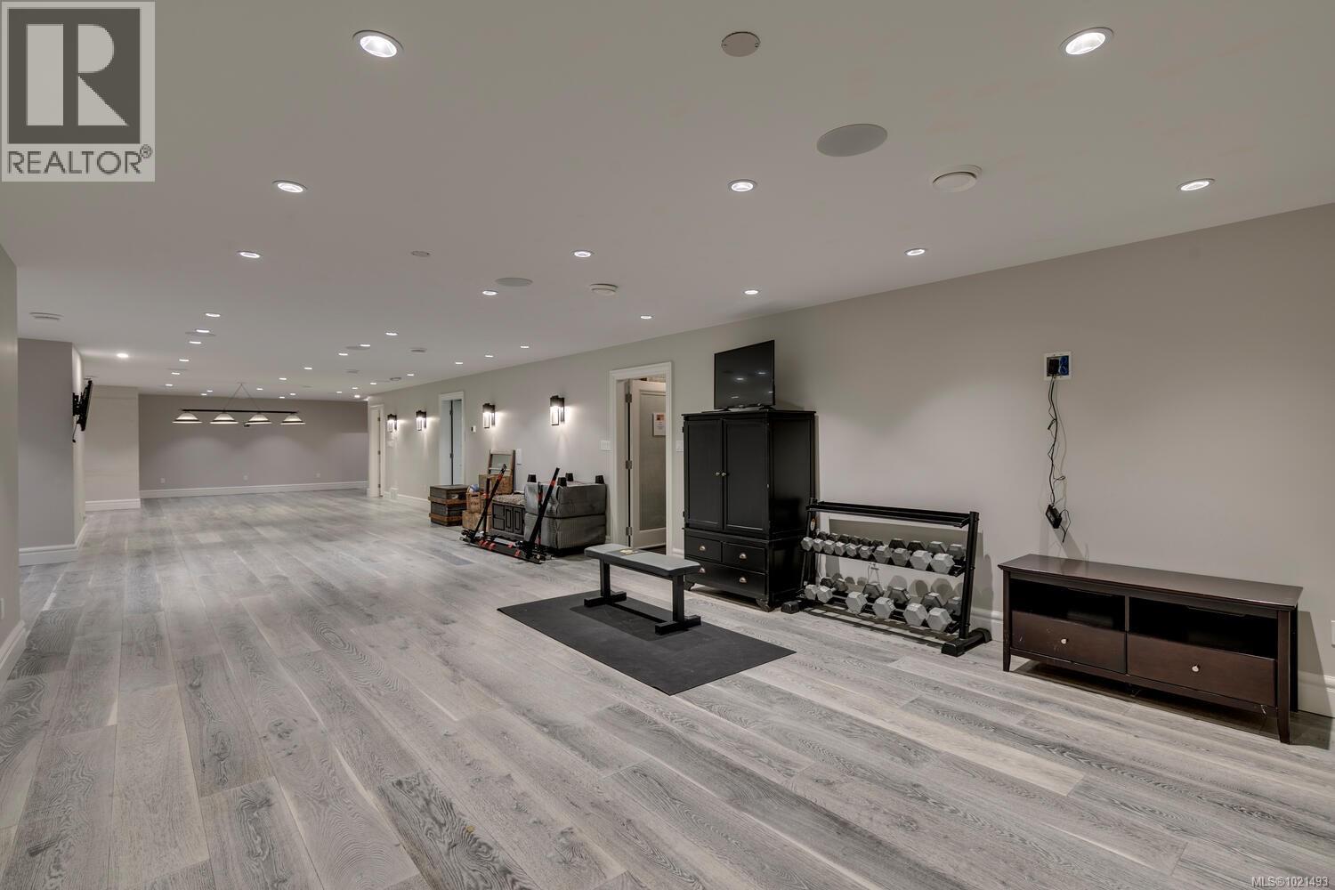 776 Hirst Ave, Parksville