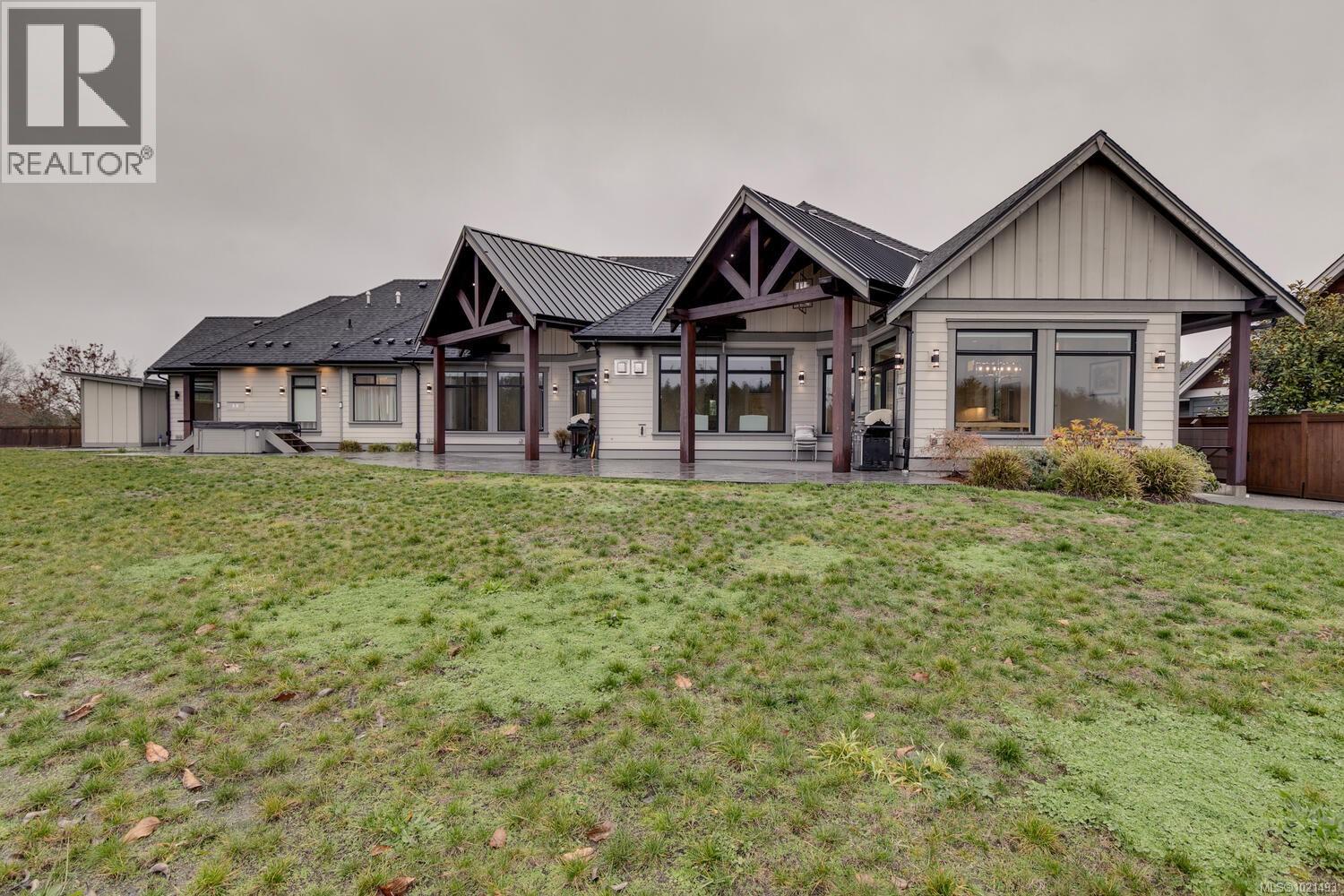 776 Hirst Ave, Parksville