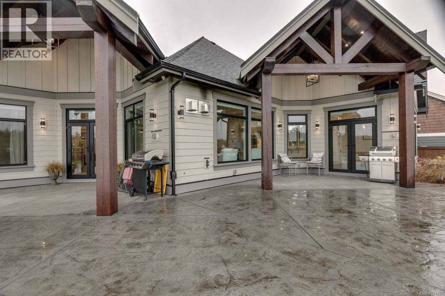 776 Hirst Ave, Parksville