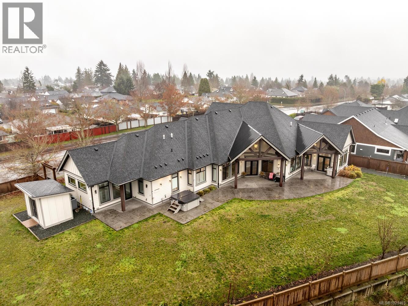 776 Hirst Ave, Parksville